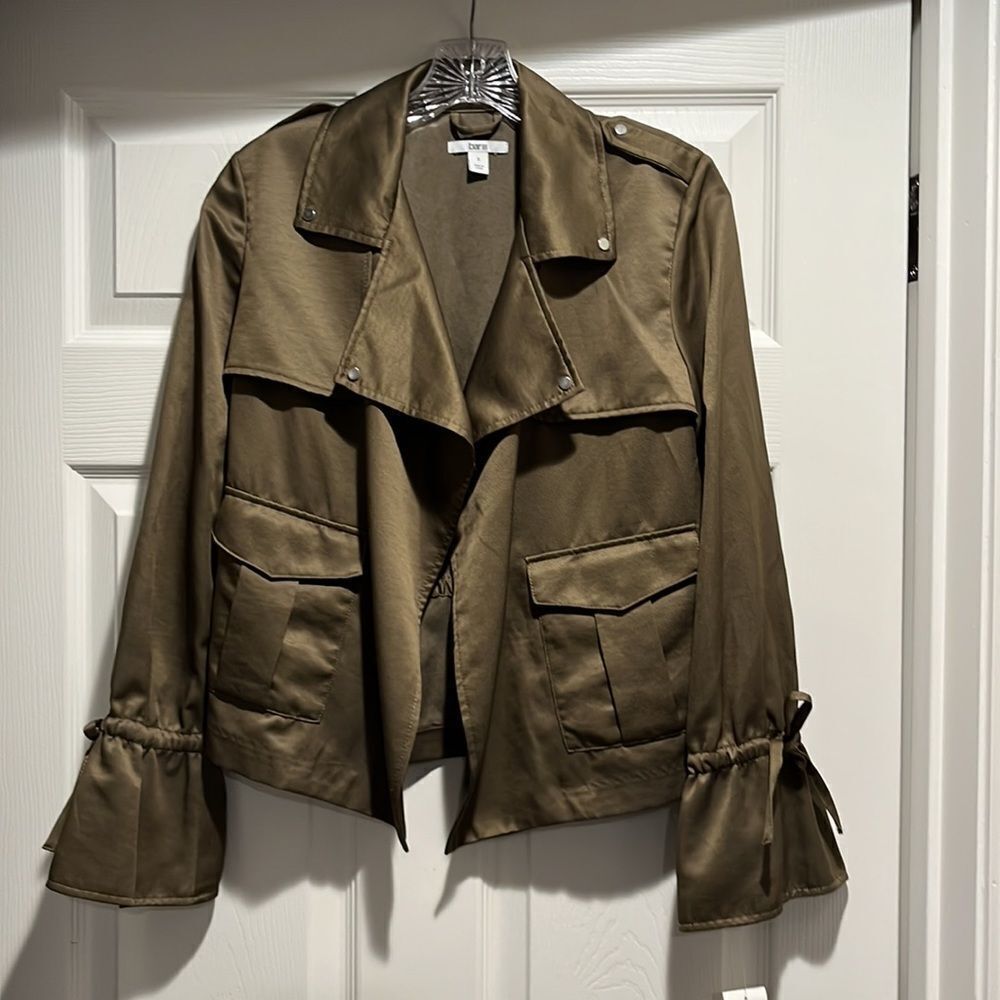 NWT Bar III Women’s Lightweight Army Green Utility Jacket size Small.